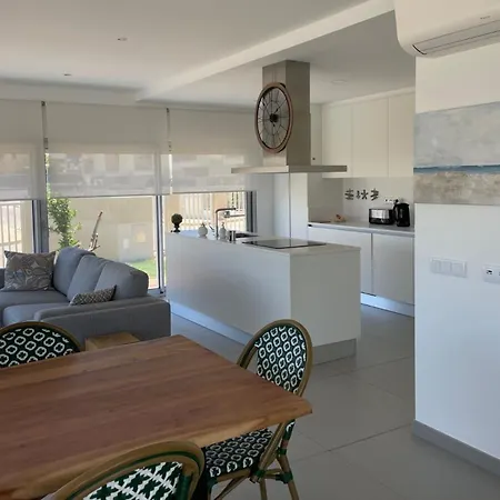 Villa Ferragudo Amazing With Pool By Homing Ferragudo (Faro)